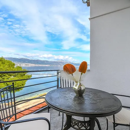 Nela Apartament *